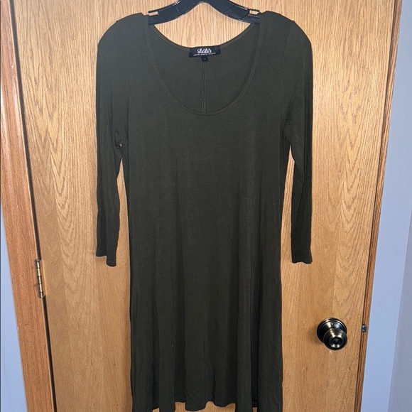 Lulu's Green Knee-Length Sheath Dress - Picture 3 of 4